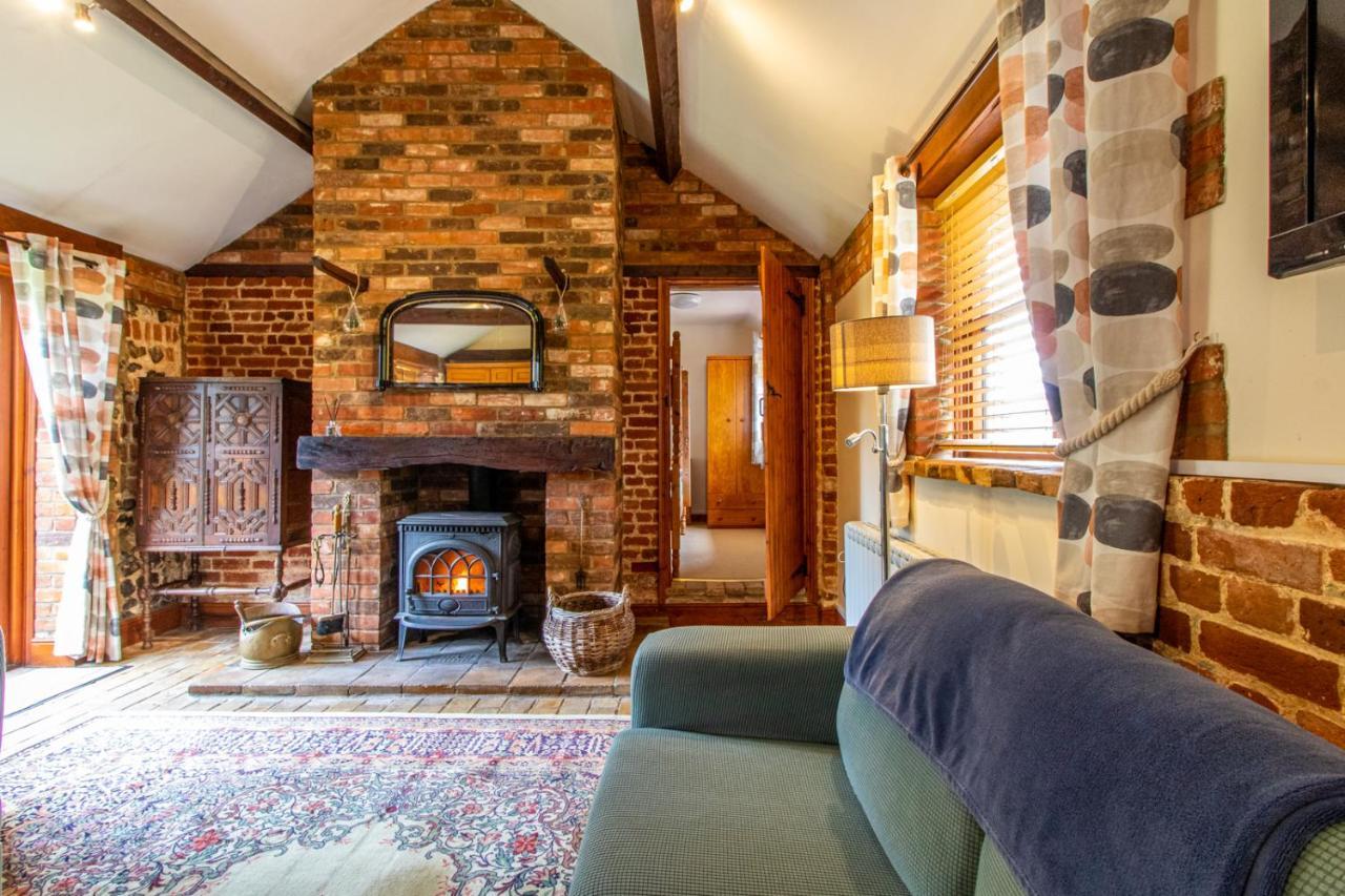 Laburnum Holiday Cottage Tunstead  外观 照片